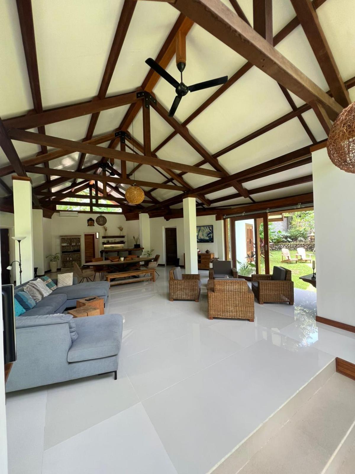 Lendang Luar Villa Senggigi Bagian luar foto